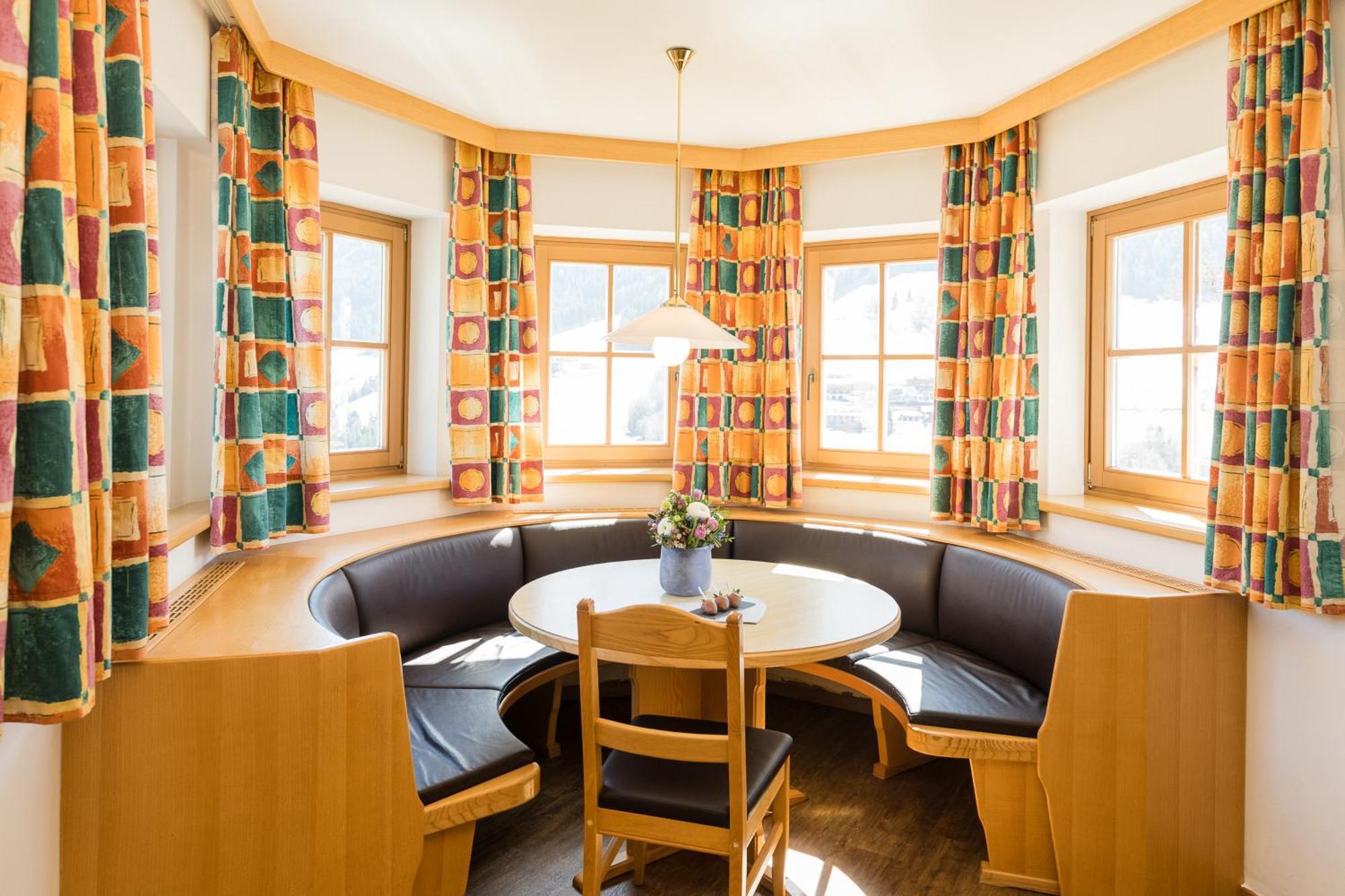 Aparthotel Feriengut Hasenau